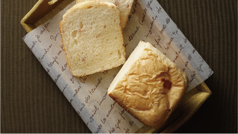 チーズ＆ベーコンの しっとり生食パン